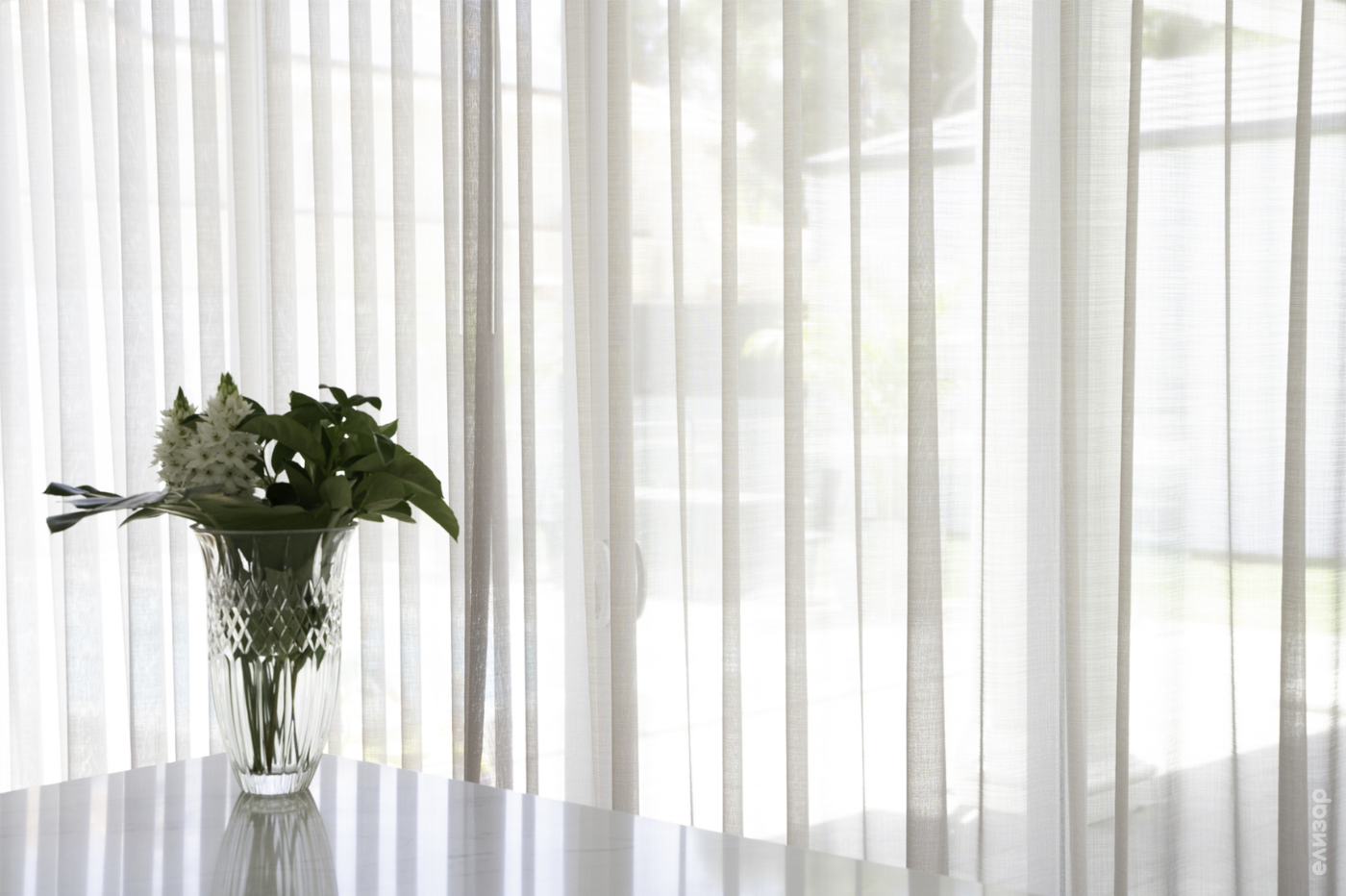 Почему тюль теряет цвет