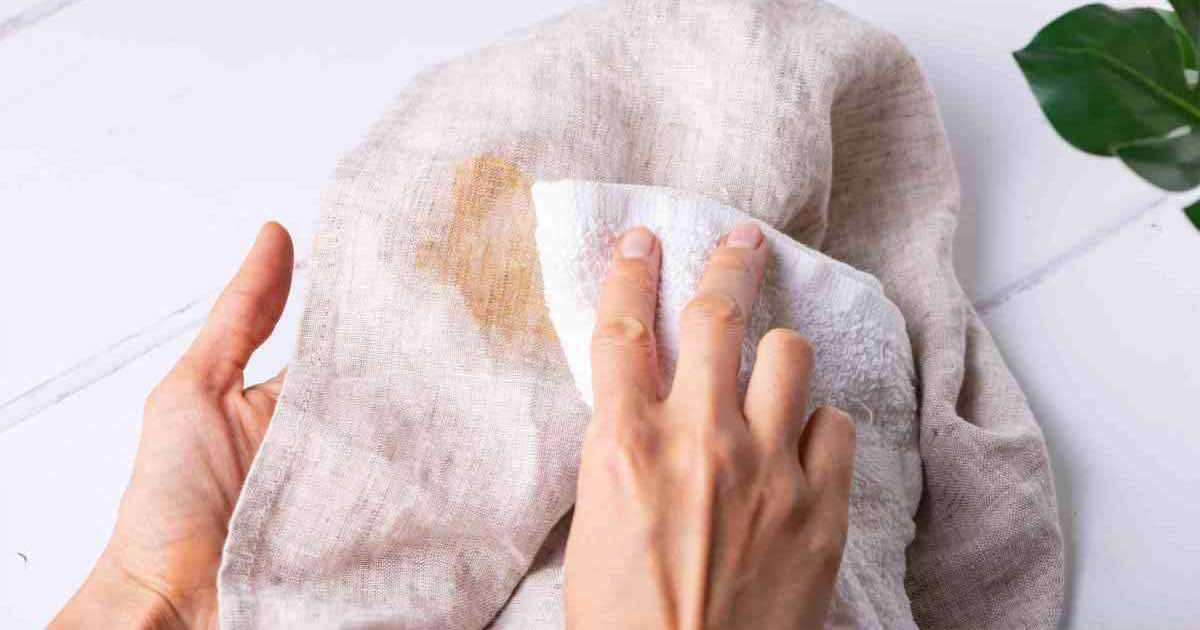 Подготовка к удалению жирного пятна